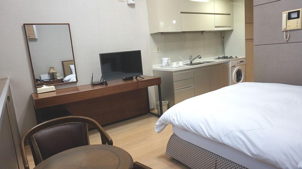 Residence & U Goyang Exterior photo
