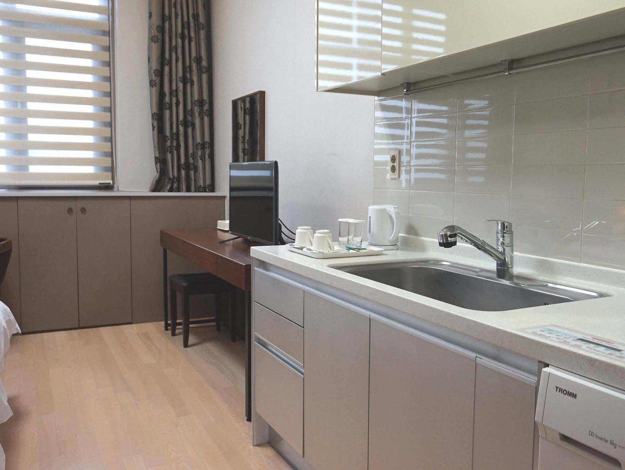 Residence & U Goyang Exterior photo